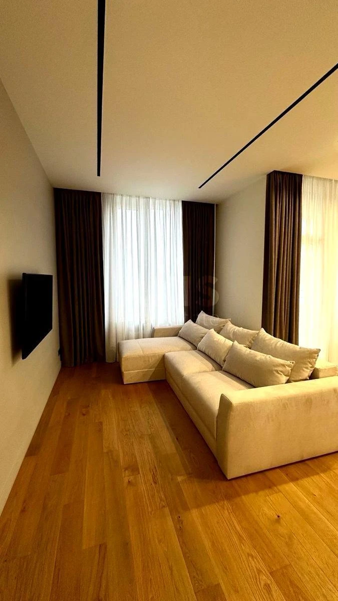 2k apartment nab. Dniprovs'ka 18Б689959