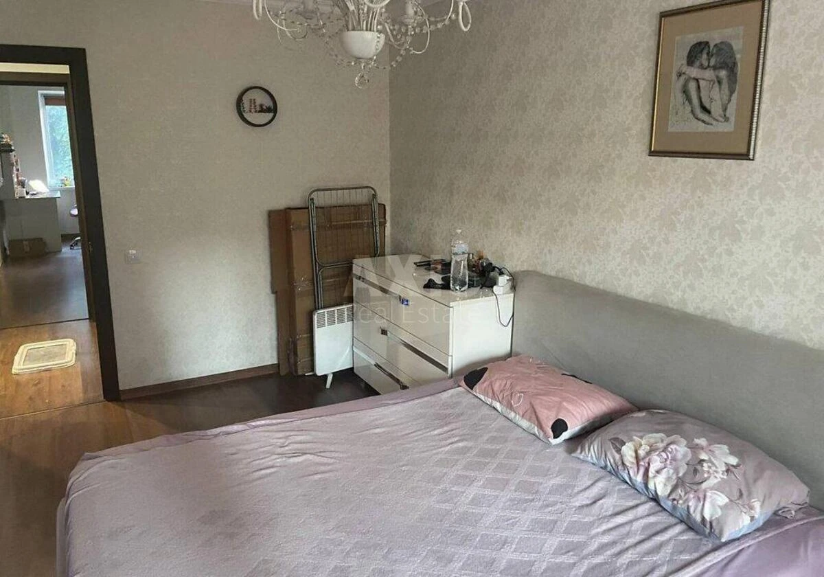 3k apartment vul. Vyshgorods'ka 47Б707044