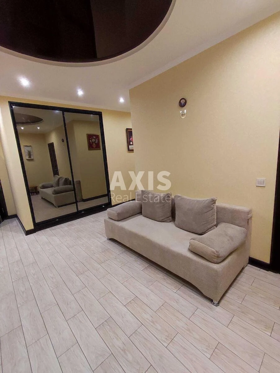 1k apartment vul. Revuc'kogo Seven B690772