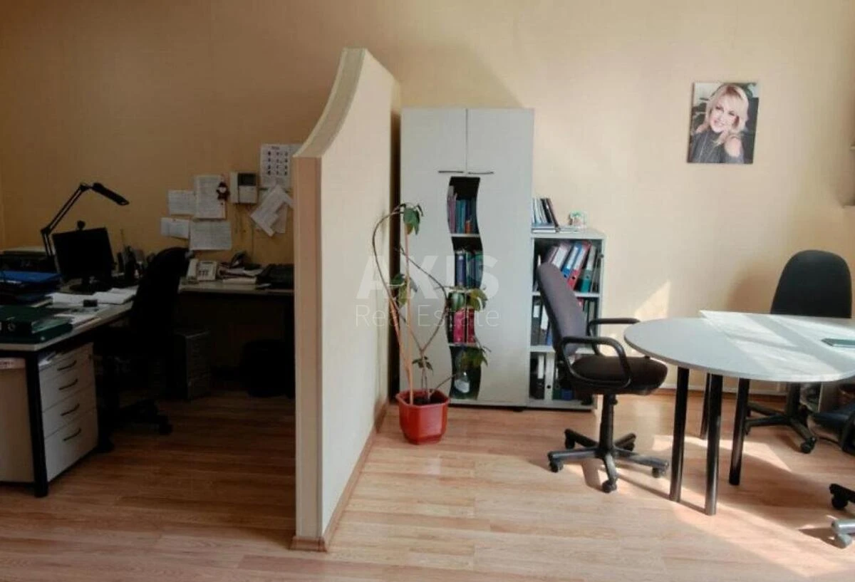 Office bul. Lesi Ukrai'nky 23А, 60m2700382