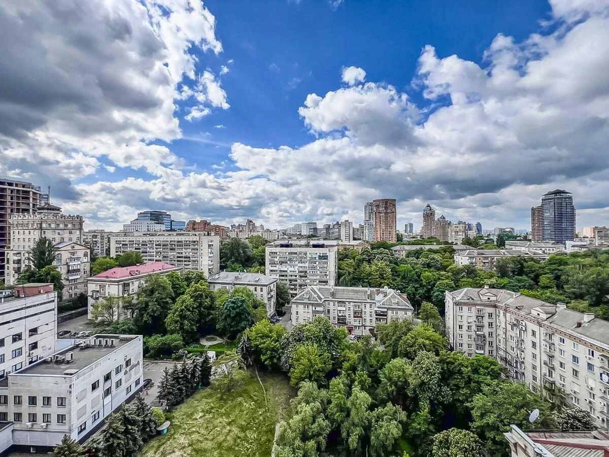 4к квартира спуск Кловский 7А711617