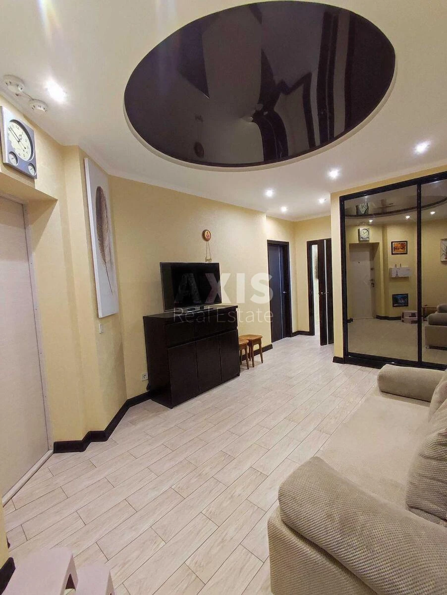 1к квартира ул. Ревуцкого Семь Б690773