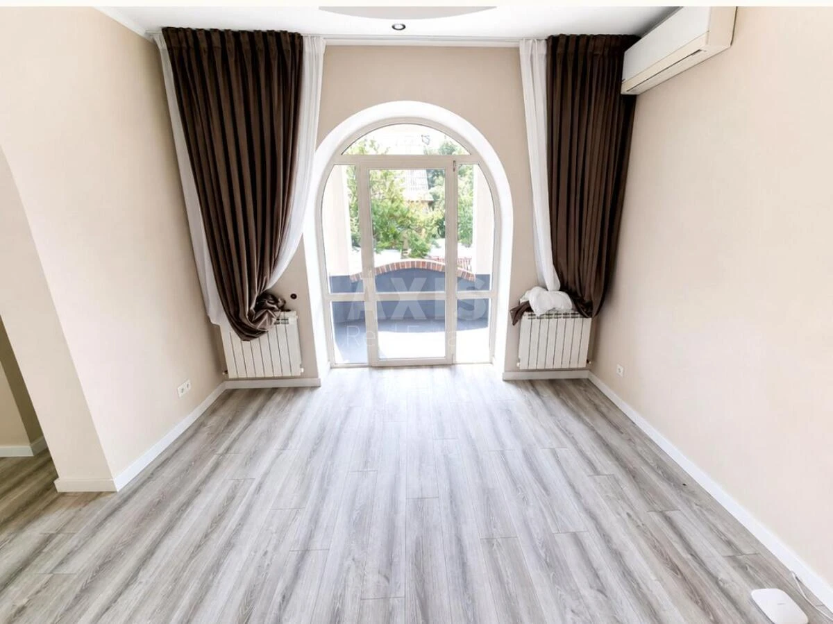 House vul. Rajevs'kogo Mykoly, 467m2, Kyiv city703474