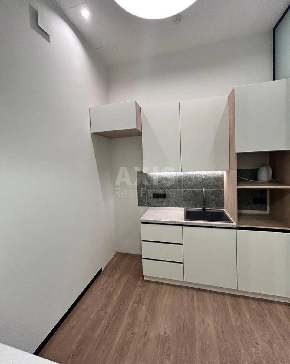 Office vul. Bohdana Stupky 3, 77m2690984