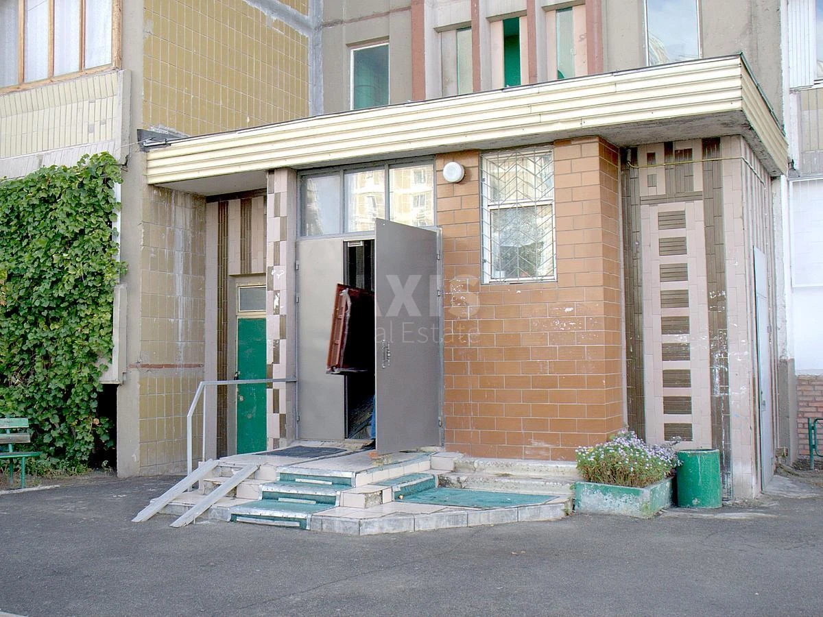 2k apartment vul. Bal'zaka Onore de 91/296889311