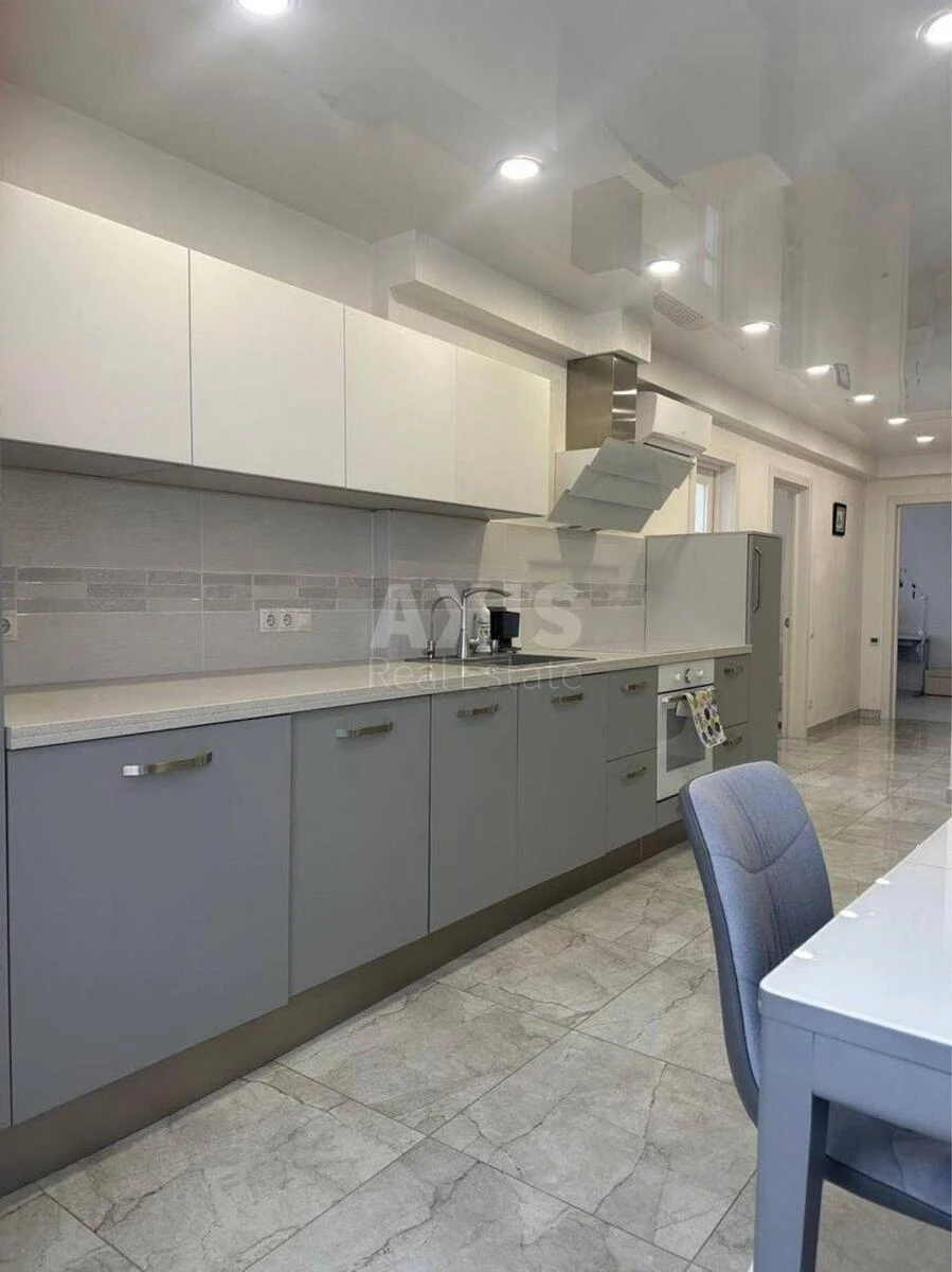 2k apartment vul. Vasylya Tyutyunnyka 37/171086