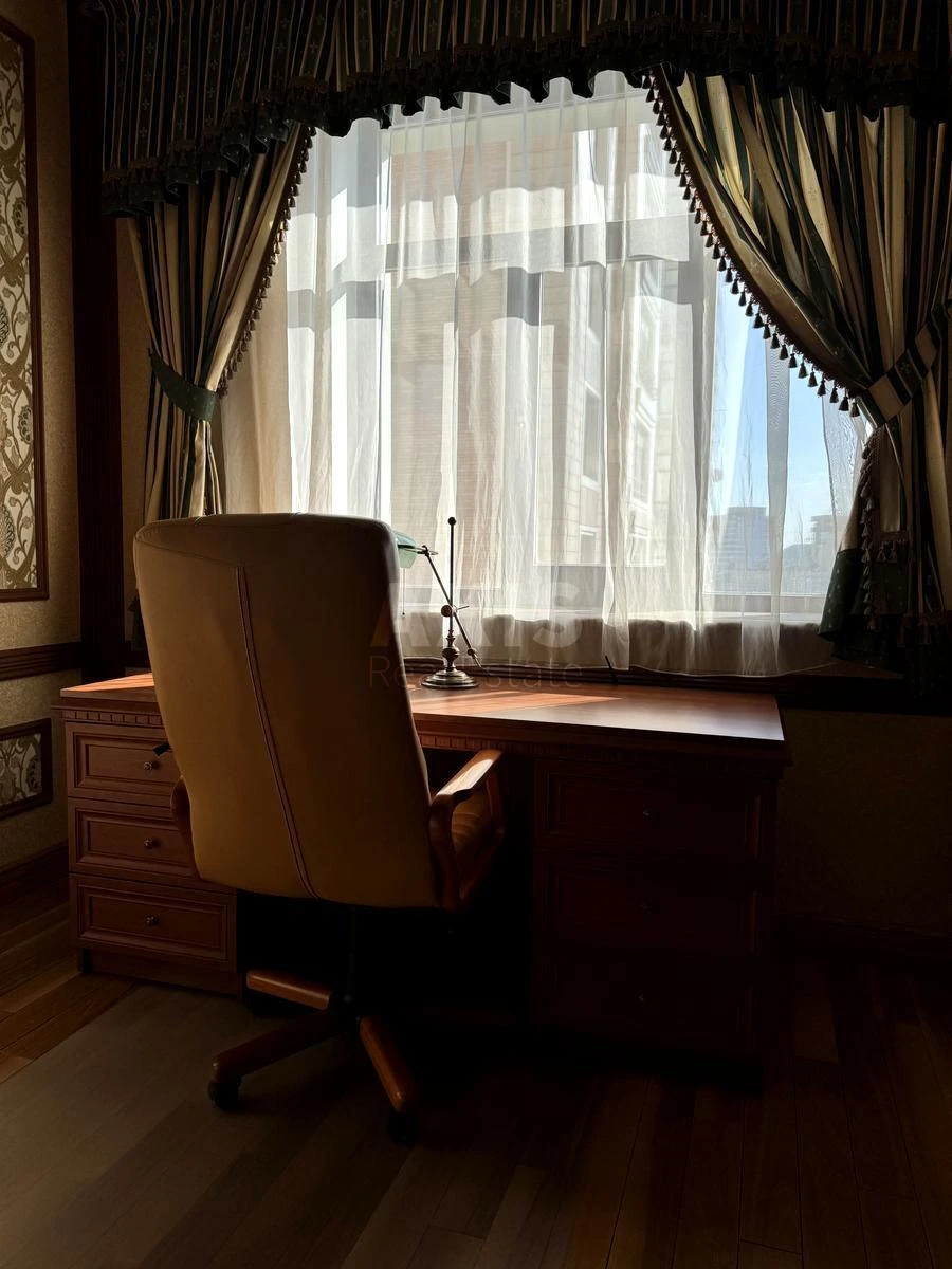 3к квартира ул. Крещатик 27Б687128