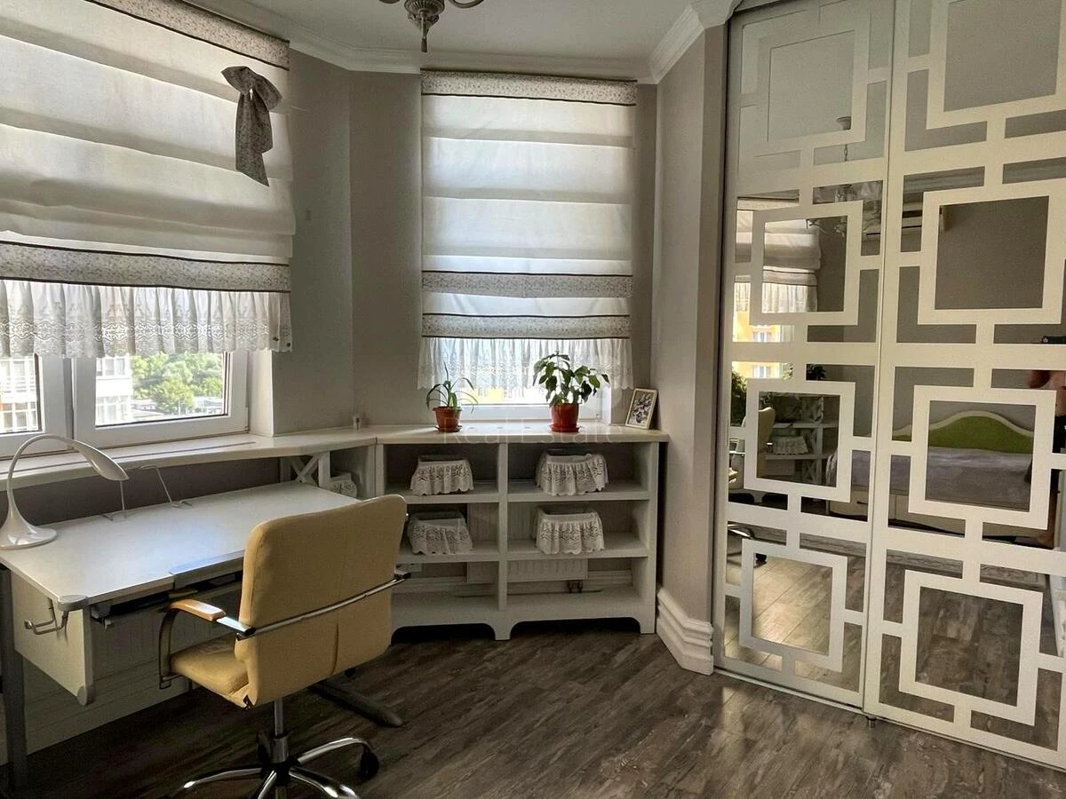 2k apartment vul. Sim'i' Kul'zhenkiv 33689109