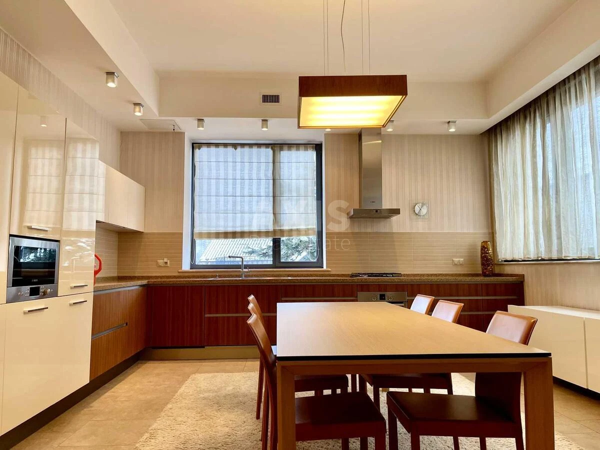 House vul. Redutna, 575m2, Kyiv city704549