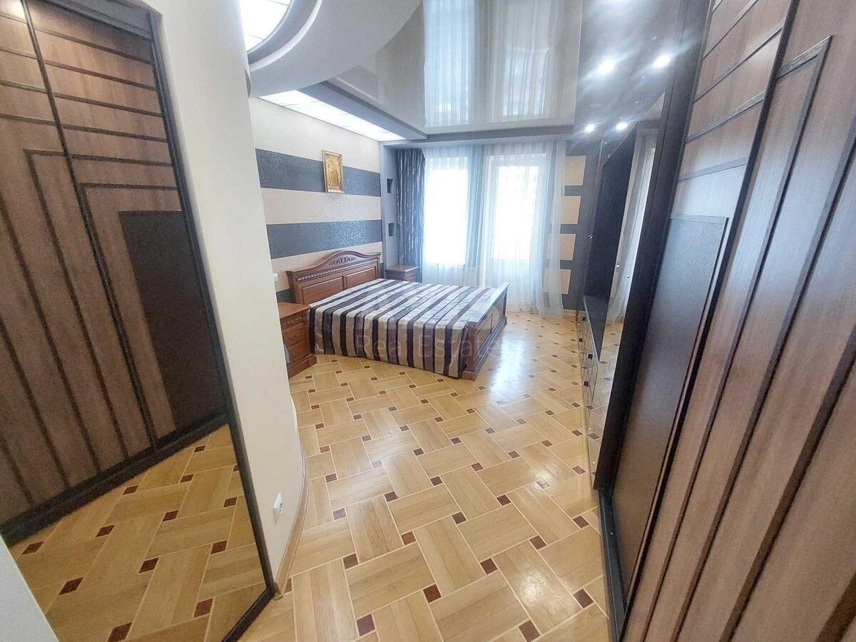 4k apartment vul. Yulia Zdanovska 54А6993112