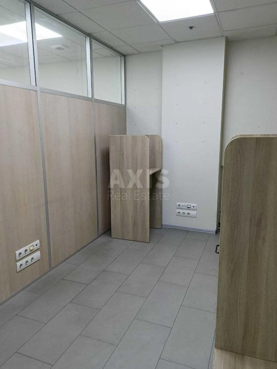 Офис ул. Антоновича 172, 137м2700059