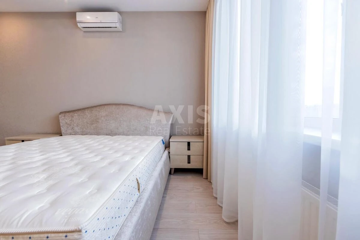 3k apartment nab. Dniprovs'ka 14689846