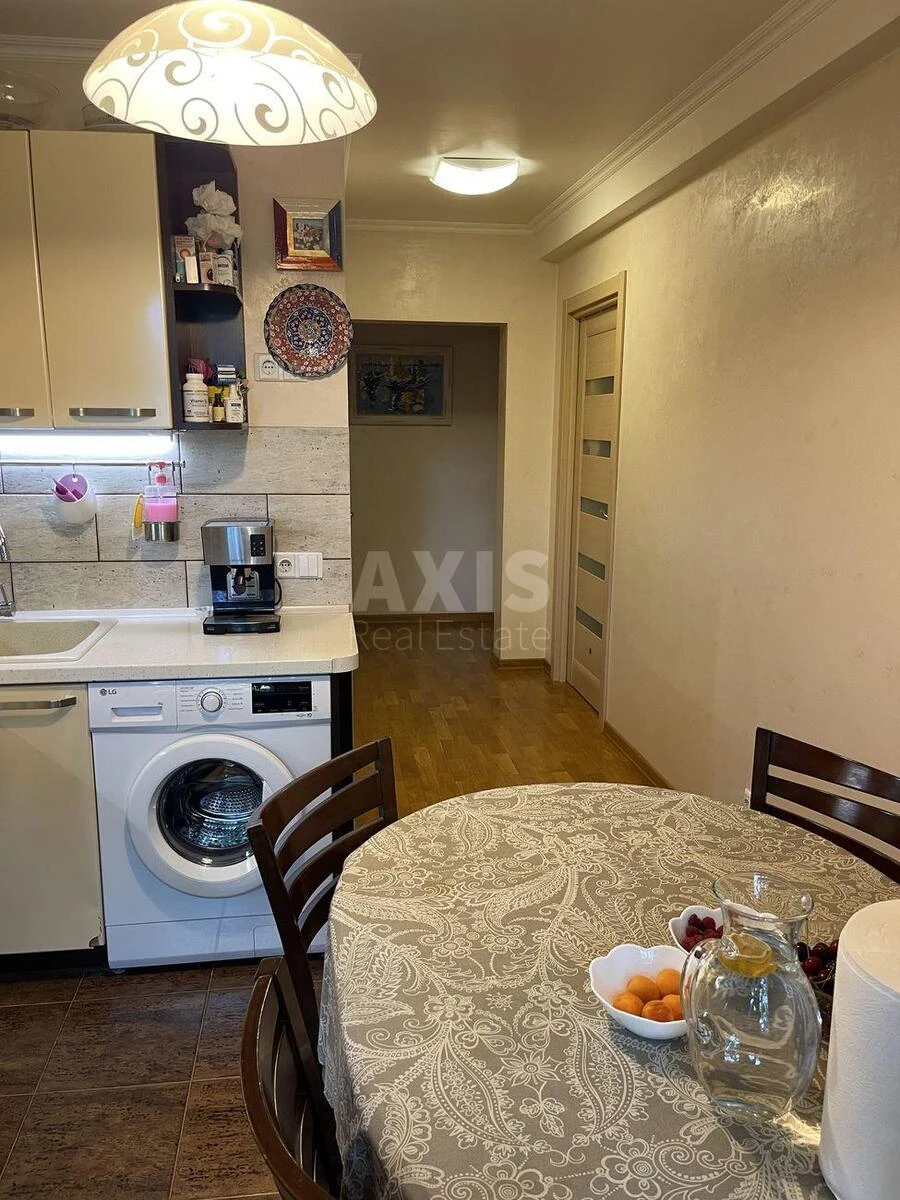 3к квартира ул. Зодчих 34687303