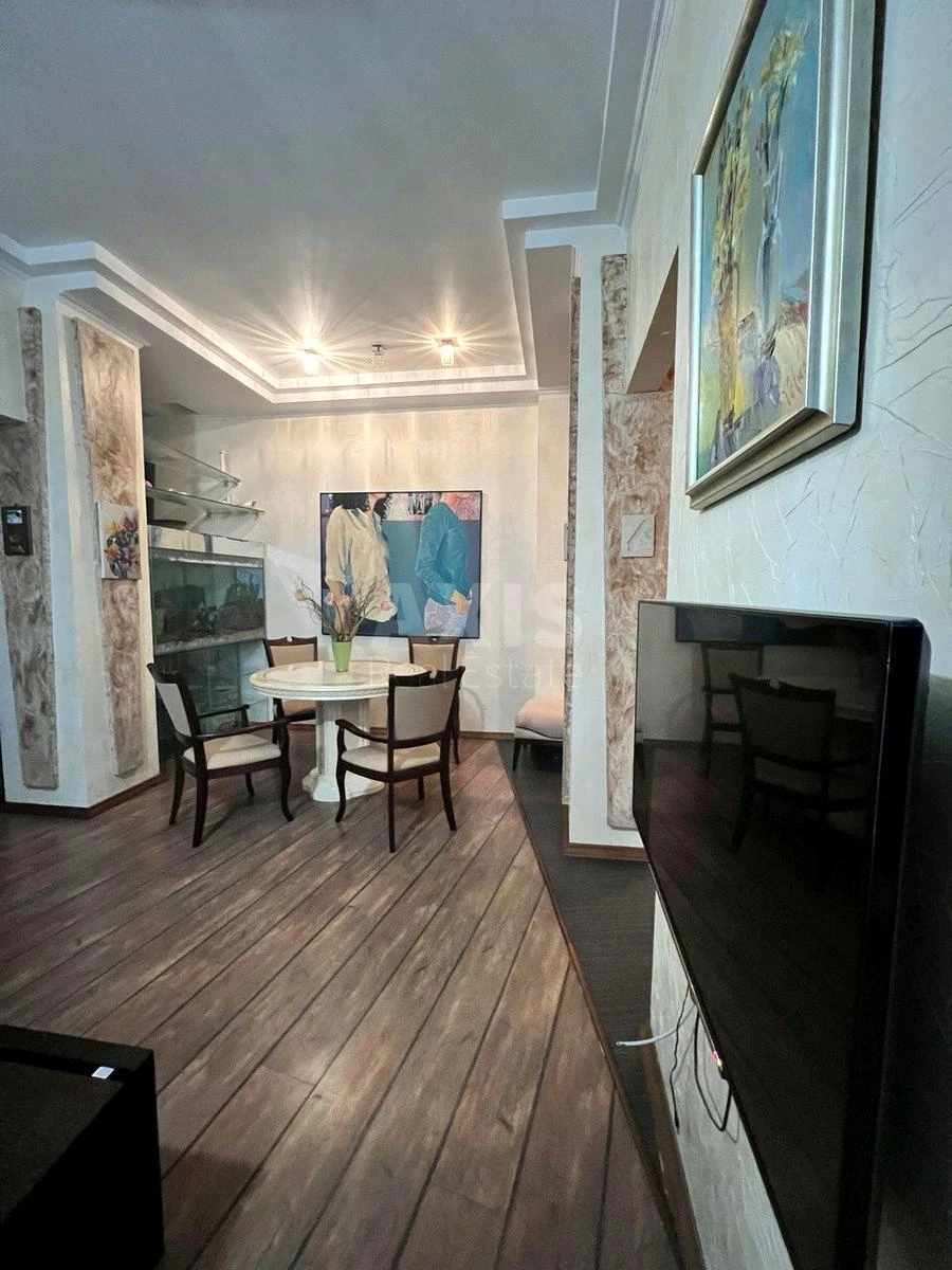 4к квартира ул. Крещатик 256548411
