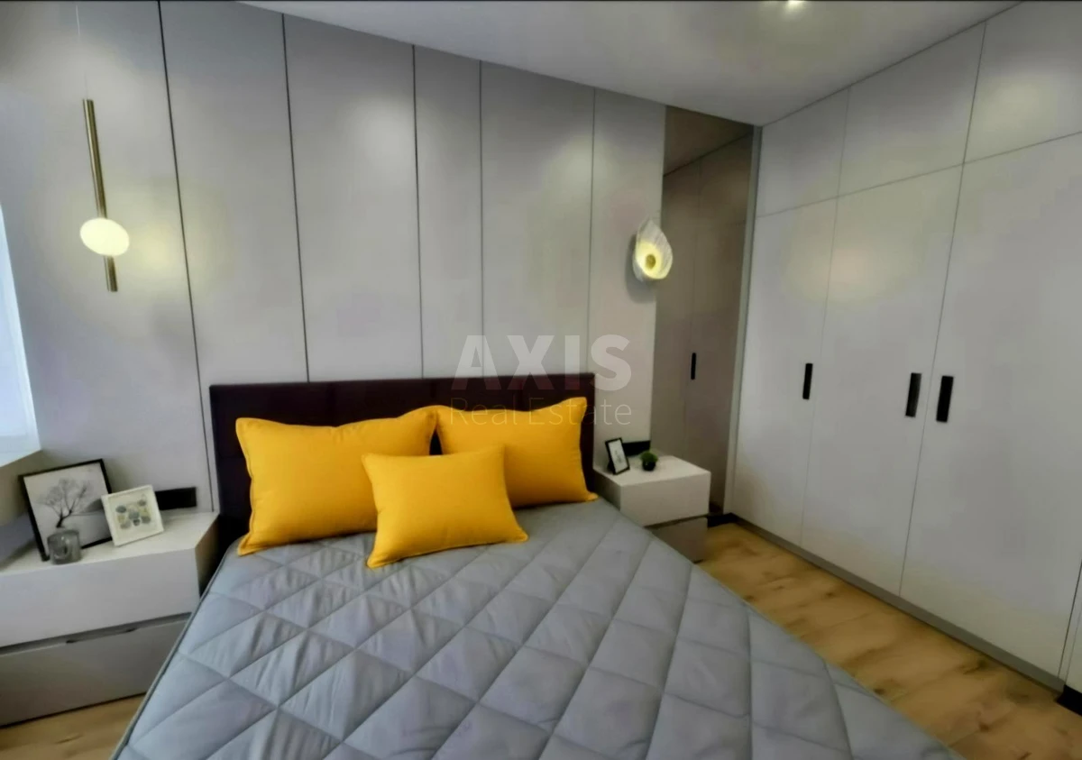 1k apartment vul. Sverstjuka Jevgena 4499894
