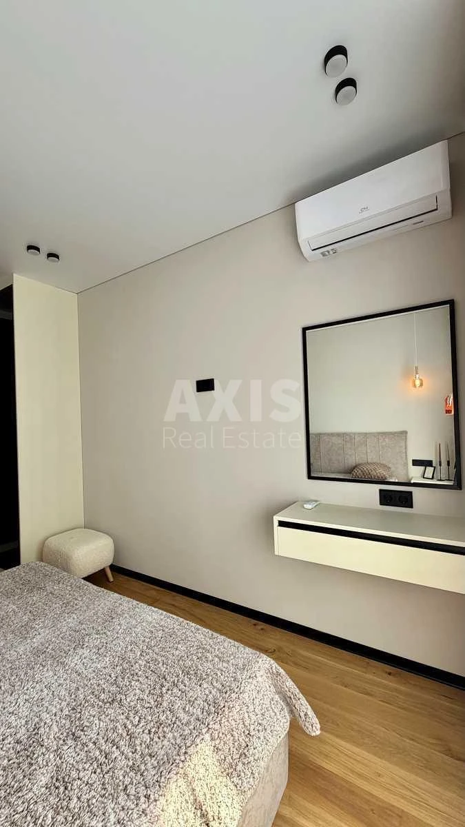 1k apartment nab. Dniprovs'ka 15Ж7134711