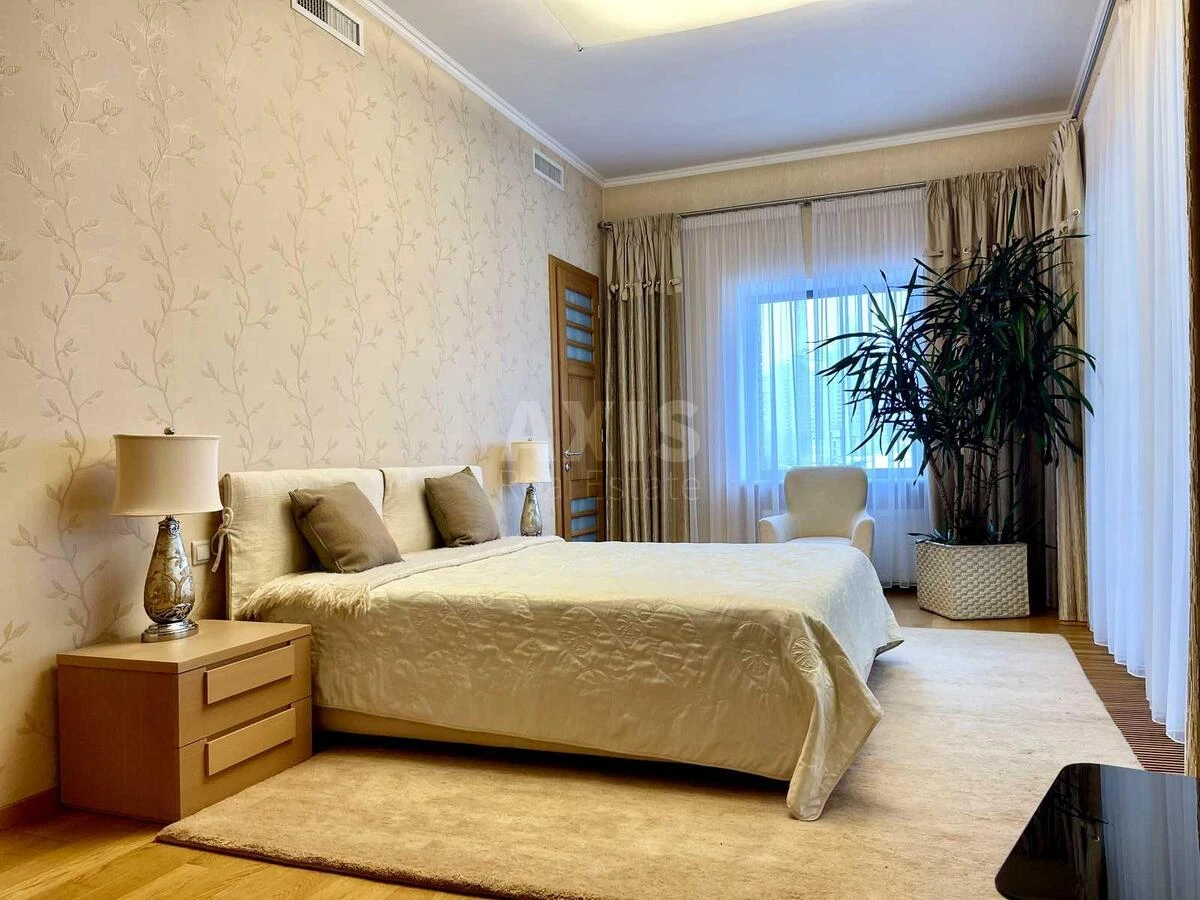 House vul. Redutna, 575m2, Kyiv city7045415