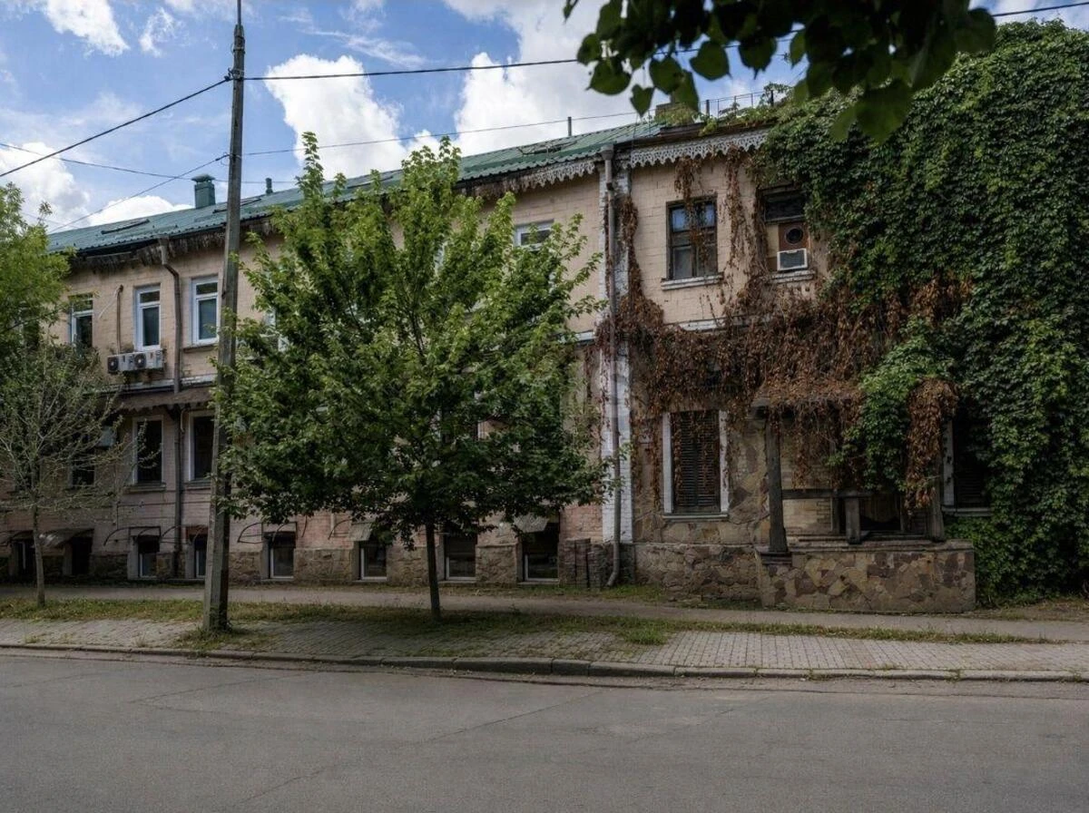 Office vul. Vvedens'ka 25, 117m27008111