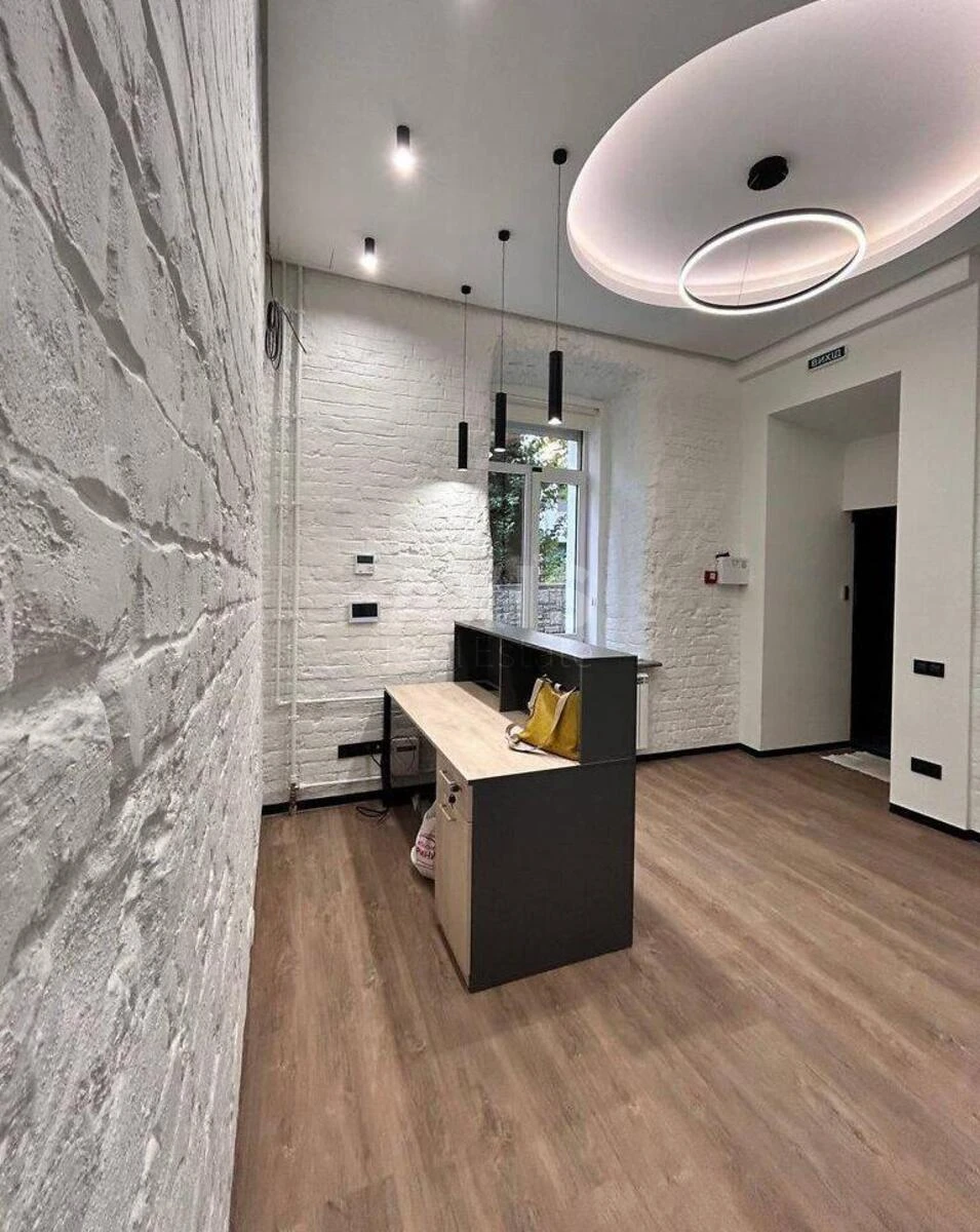 Office vul. Bohdana Stupky 3, 77m2690985