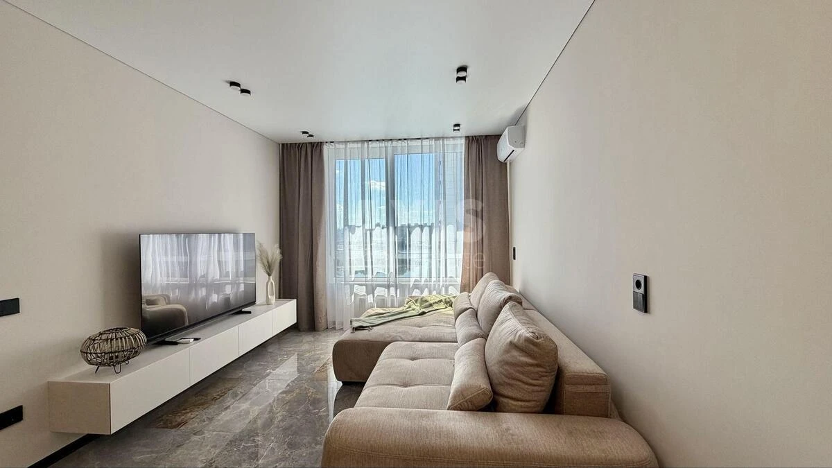 1k apartment nab. Dniprovs'ka 15Ж693080