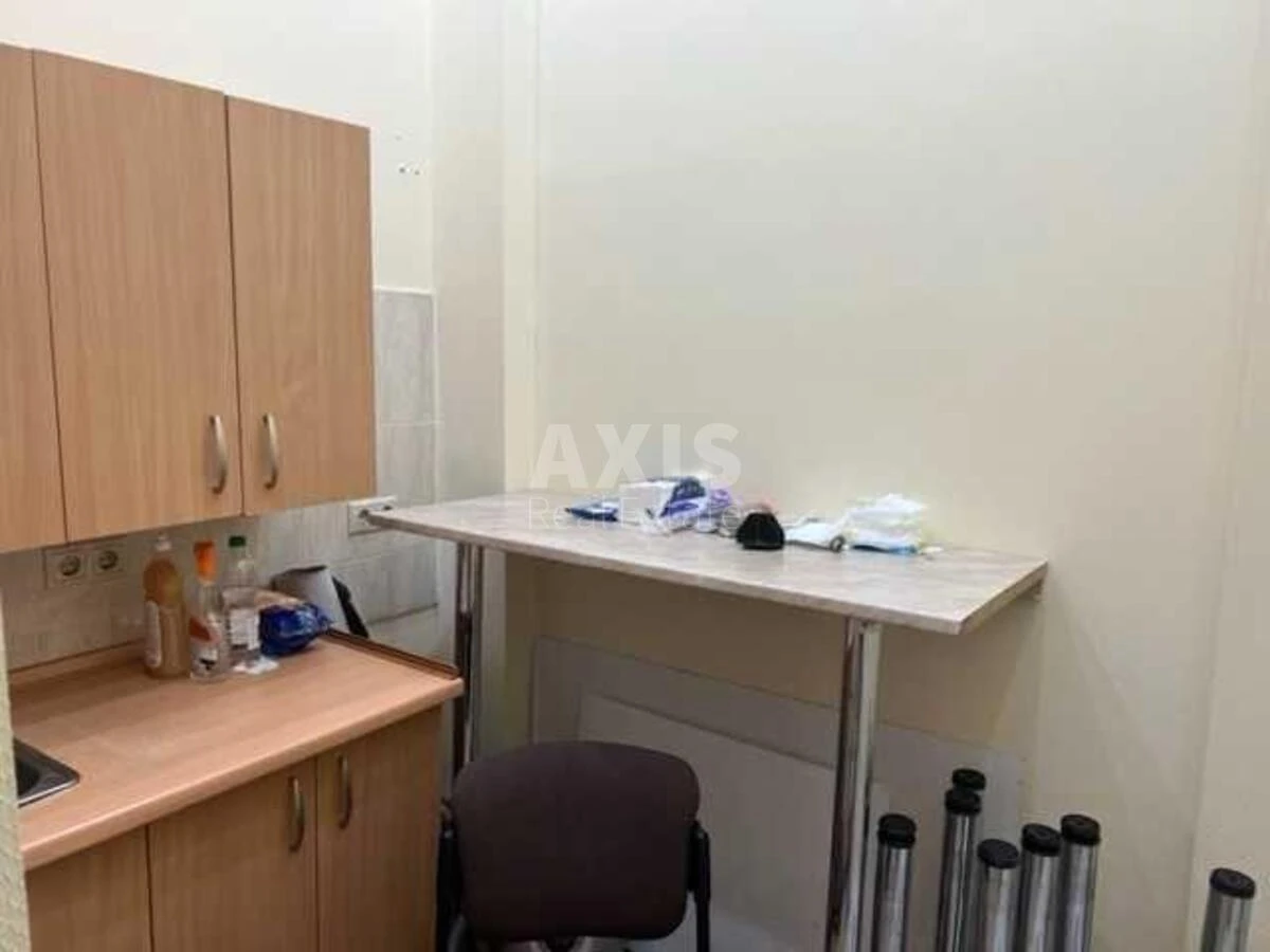 Офис ул. Саксаганского 57, 90м27142717