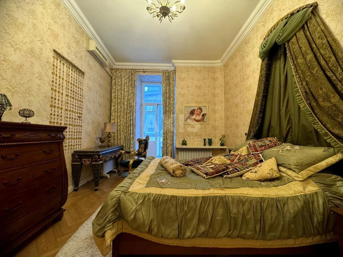 2k apartment uzviz Andrii'vs'kyj 2Б701589