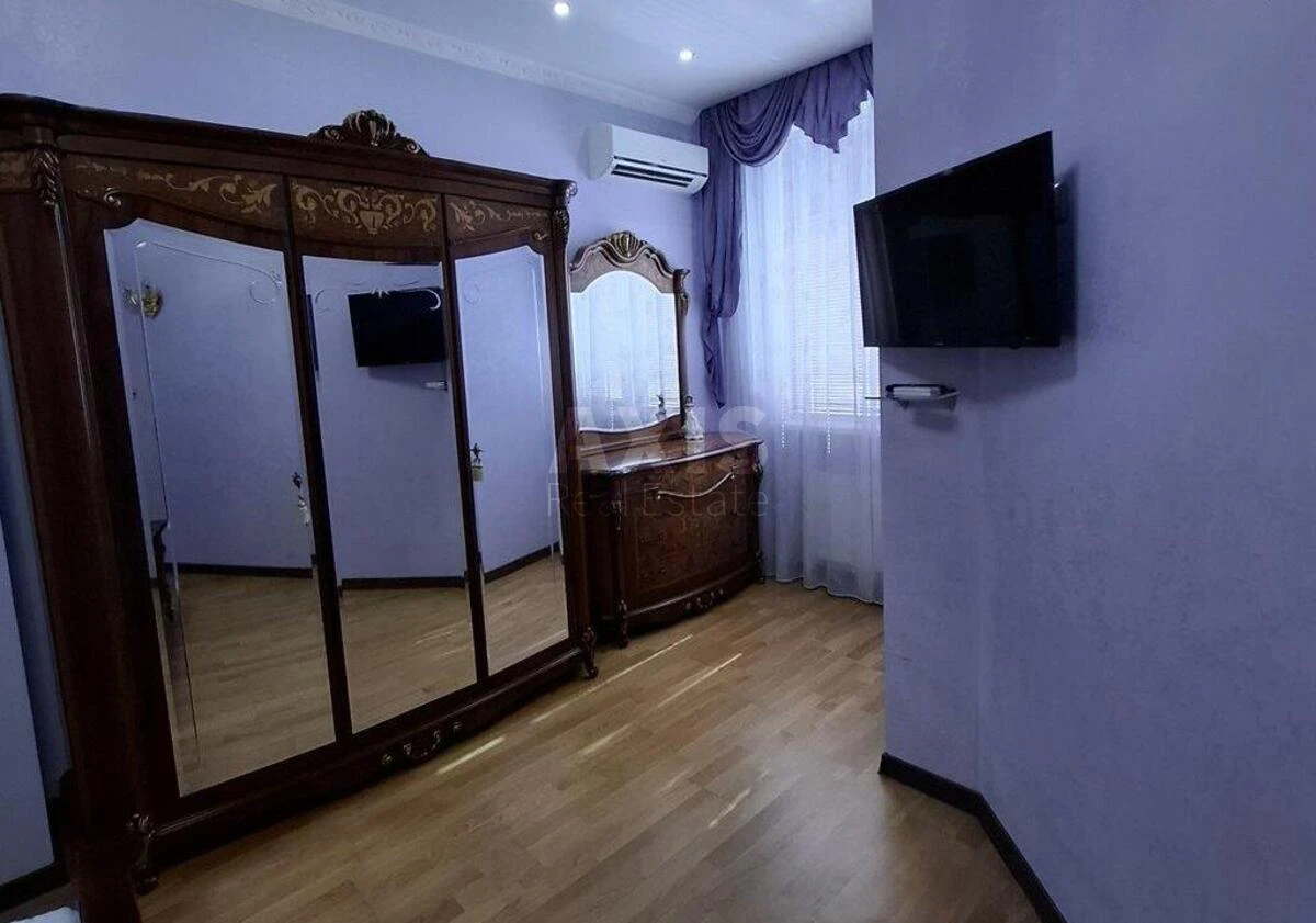 3k apartment vul. Jevgena Konoval'cja 44А711117