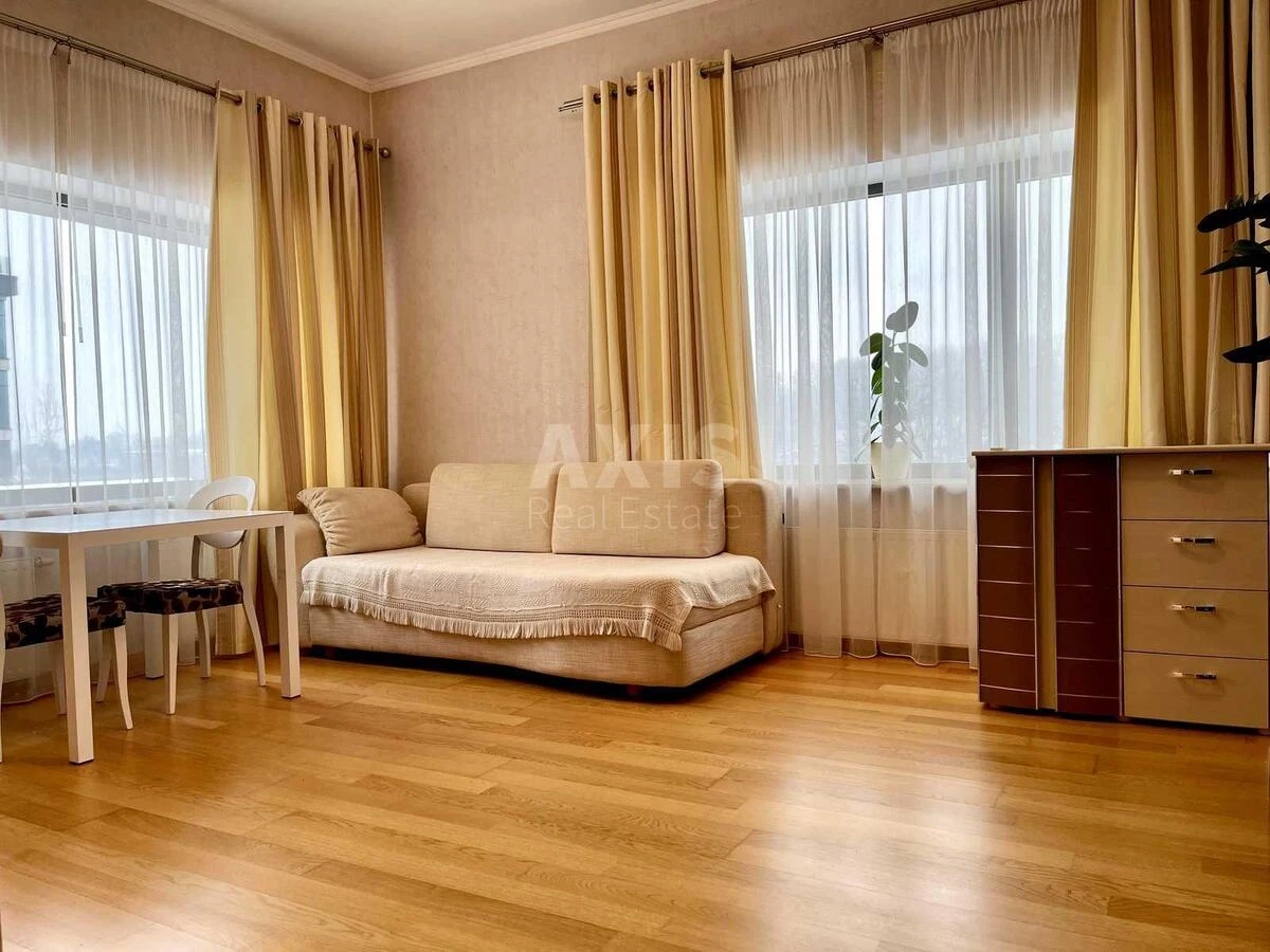 House vul. Redutna, 575m2, Kyiv city7045417