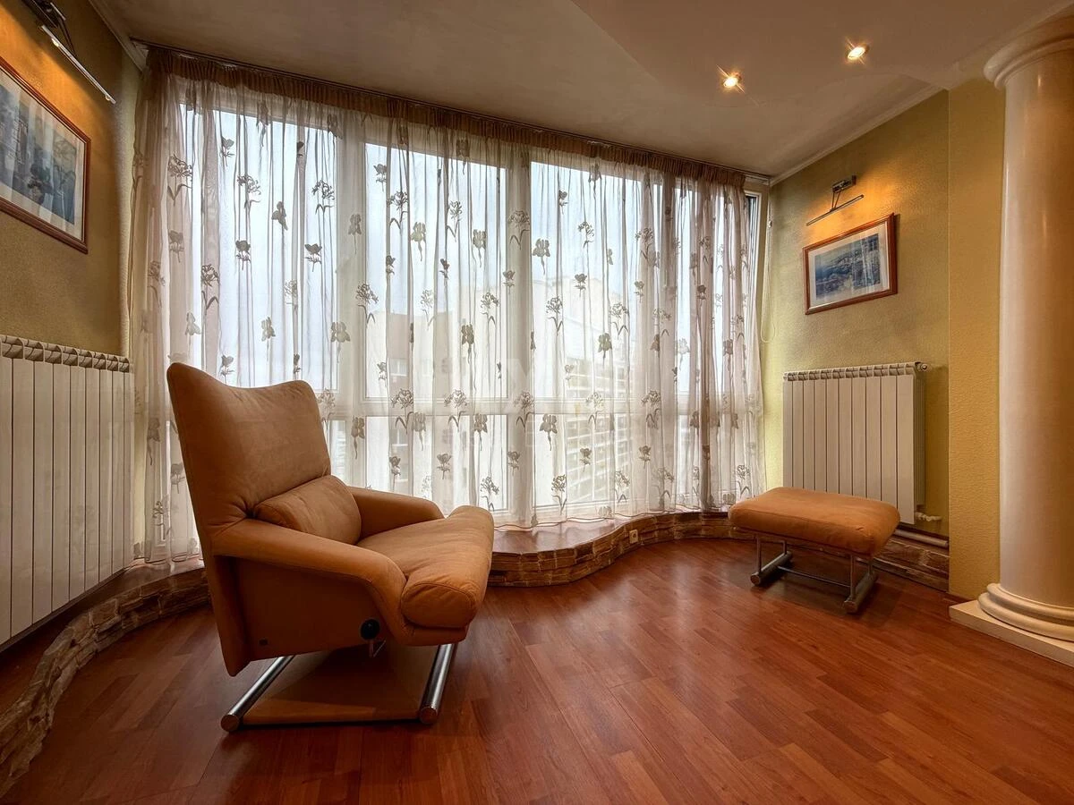 4k apartment vul. Zhmachenka Generala 2689673