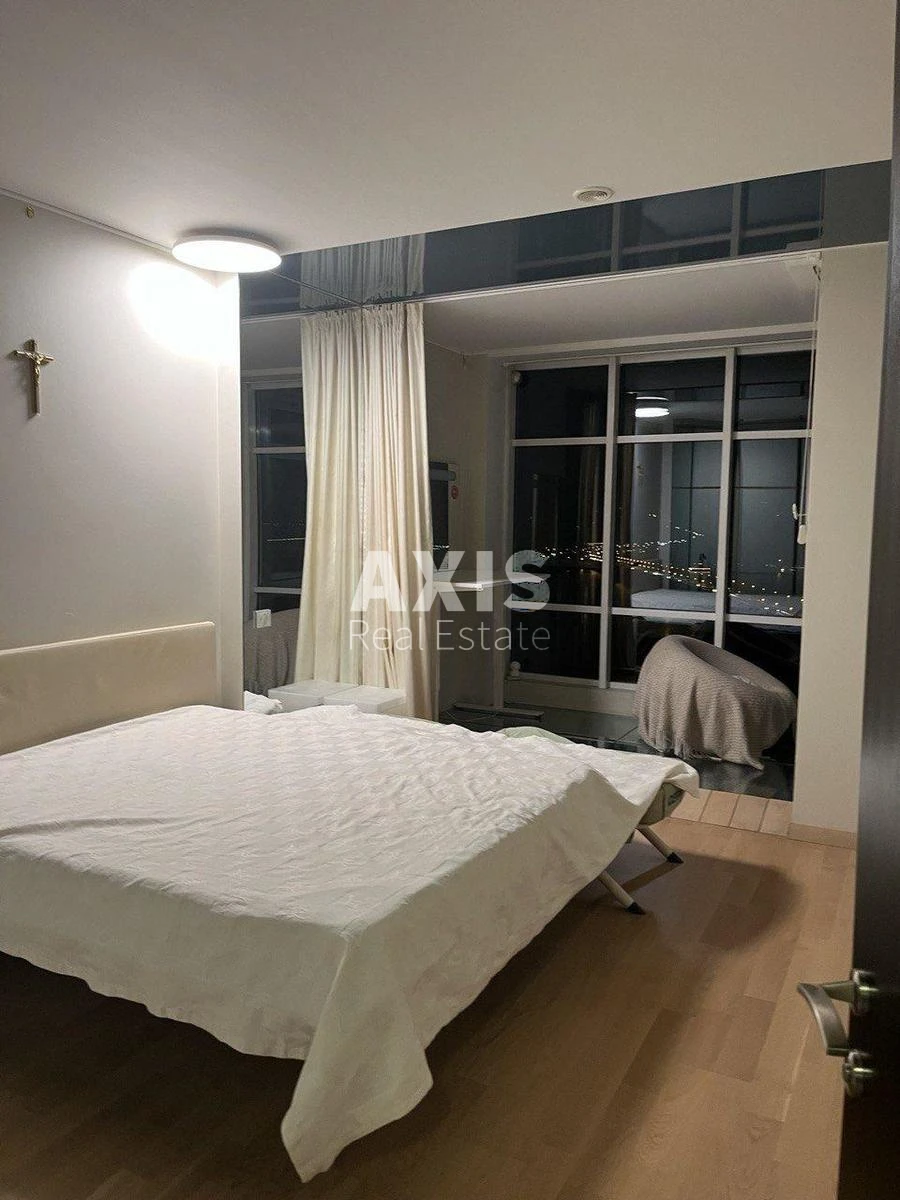 3k apartment nab. Dniprovs'ka 1411054