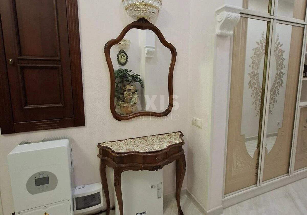 3k apartment vul. Jevgena Konoval'cja 44А7111110