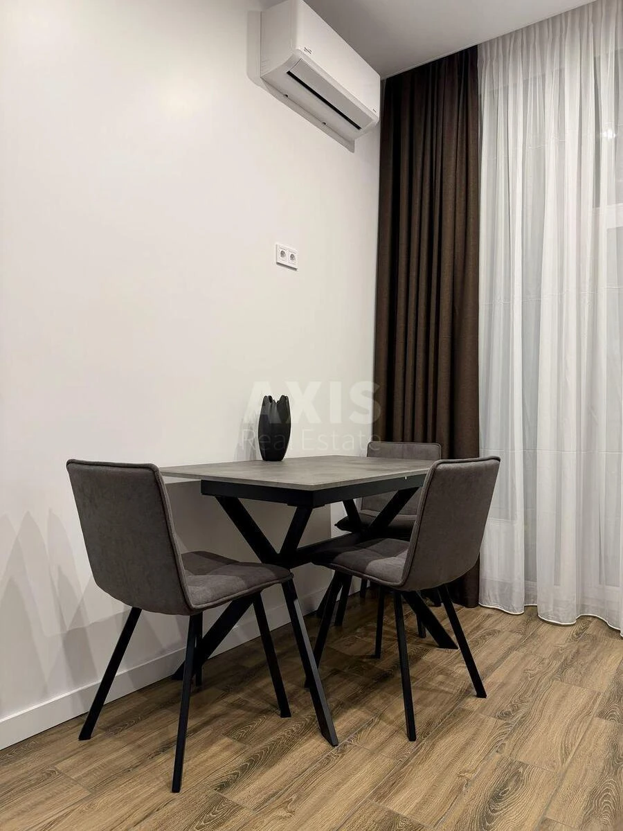 1k apartment pr-t Berestejskij 11Б687880