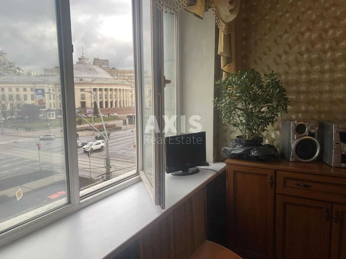 4k apartment pr-t Berestejskij 1696550