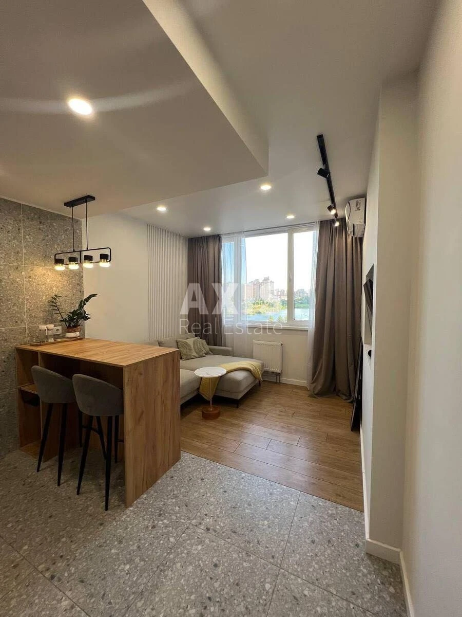 2к квартира ул. Ревуцкого 40562580
