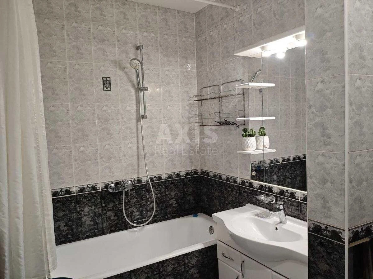 3к квартира ул. Гончара Олеся 86А7136616