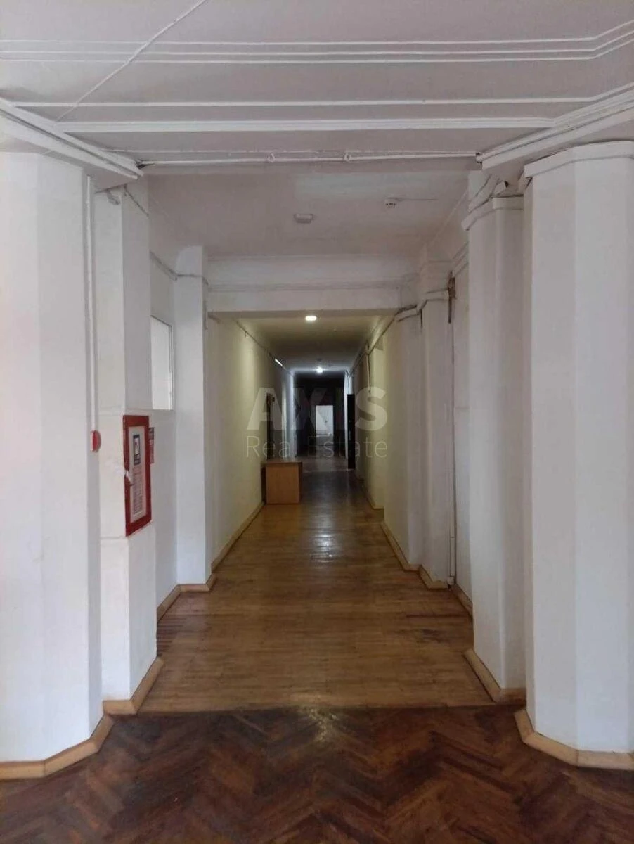 Trade object vul. Dmytrivs'ka 71, 4200m2700482