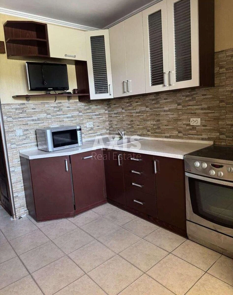 4k apartment vul. Kashtanova 1069123