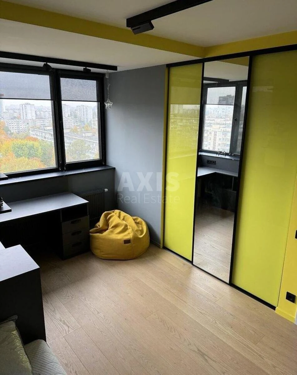 3к квартира ул. Якуба Коласа 2В700966