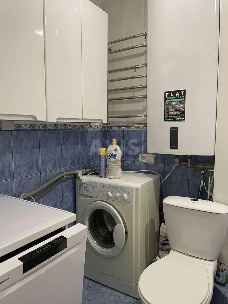 2k apartment vul. Budivel'nykiv 16684128