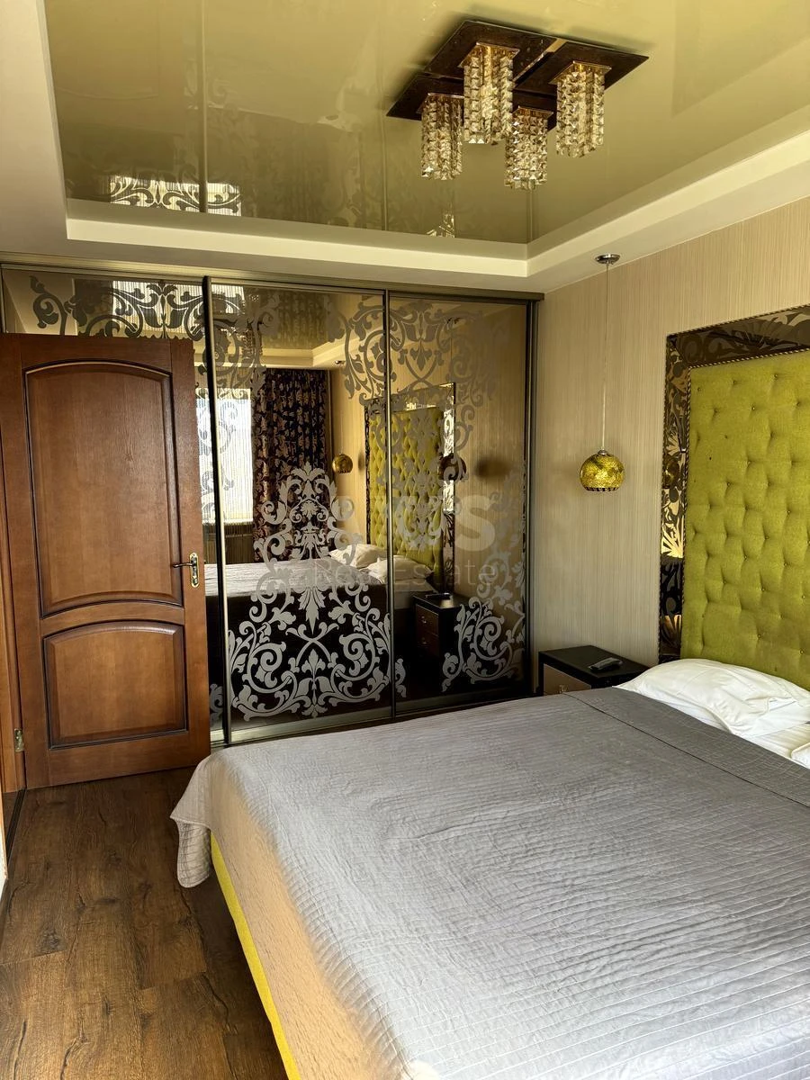 2k apartment bul. Lesi Ukrai'nky 12687131