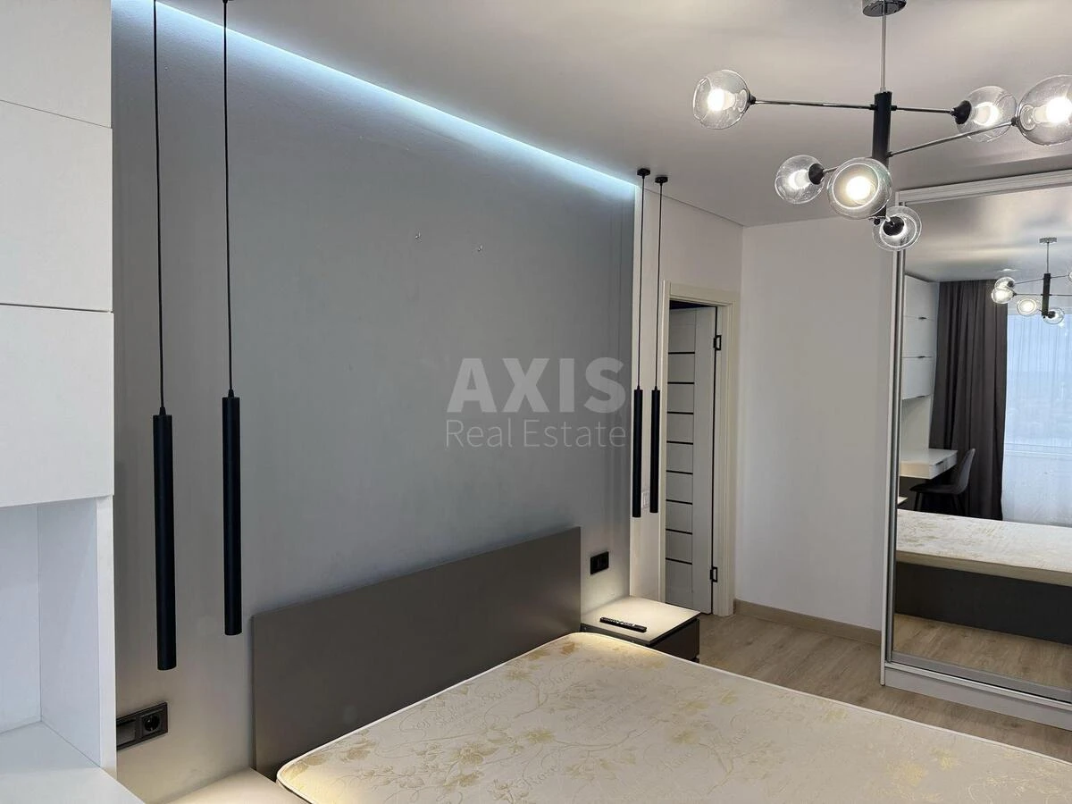 1k apartment vul. Vyshnjakivs'ka 2711576