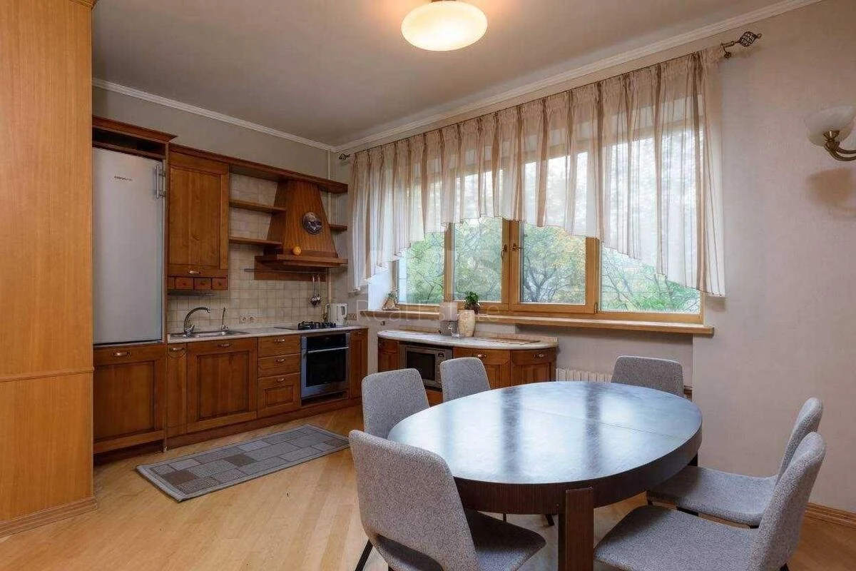 4k apartment vul. Grushevs'kogo Myhajla 34А71255