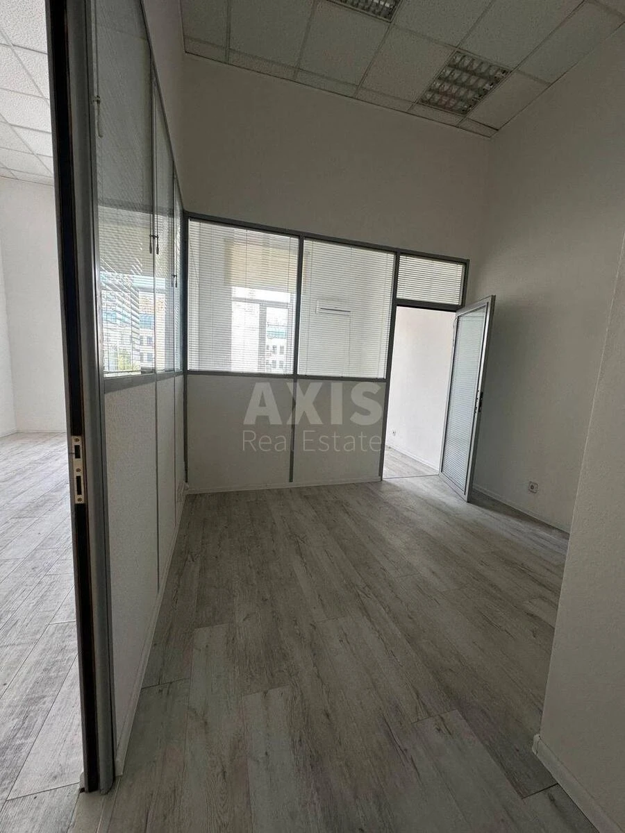 Office vul. Velyka Vasyl'kivs'ka 65, 39m2710252
