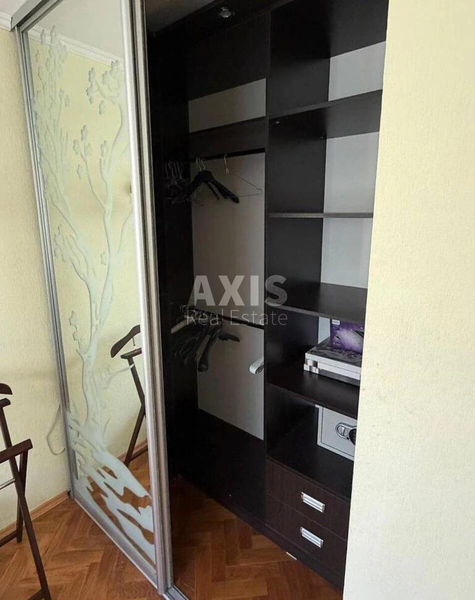 3k apartment vul. Antonovycha One hundred and three A6876415