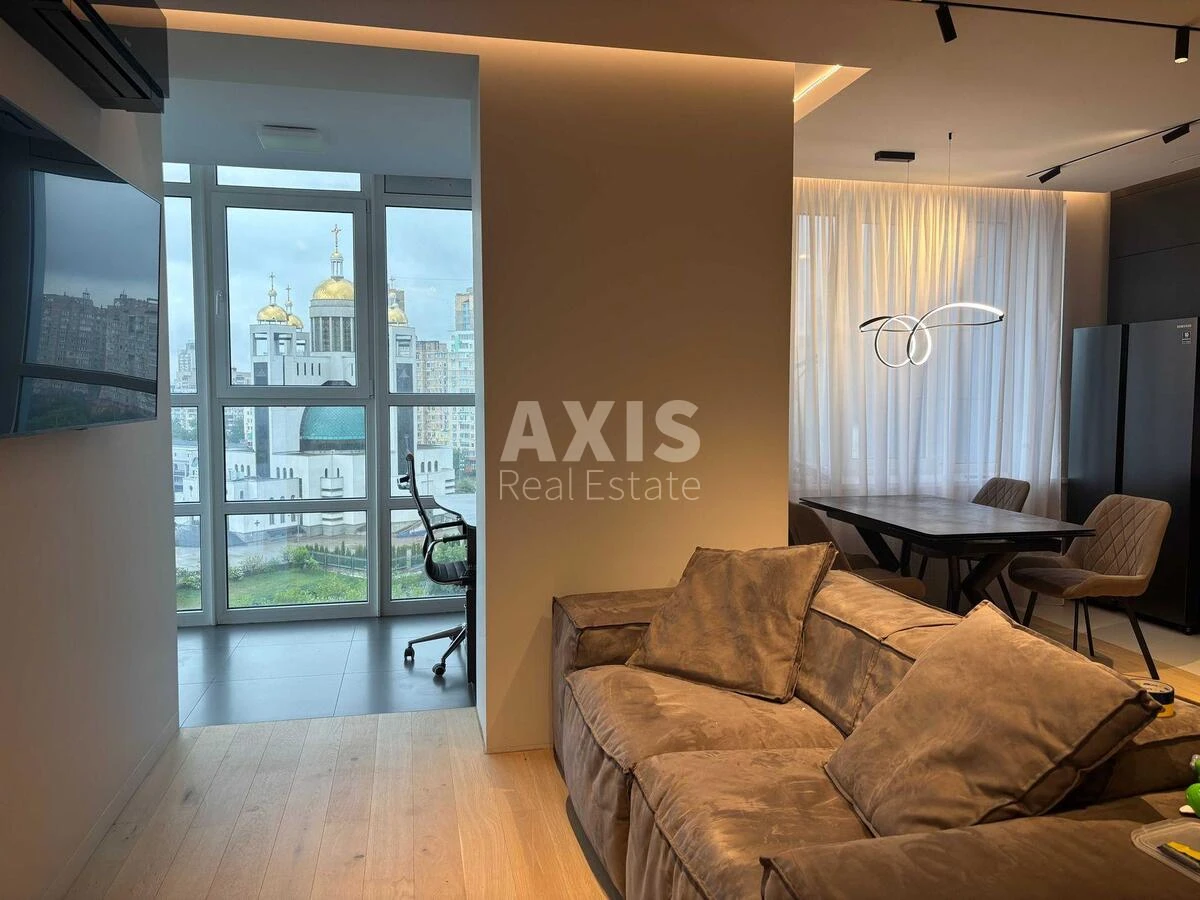 3k apartment vul. Mykil's'ko-Slobids'ka Three B684001