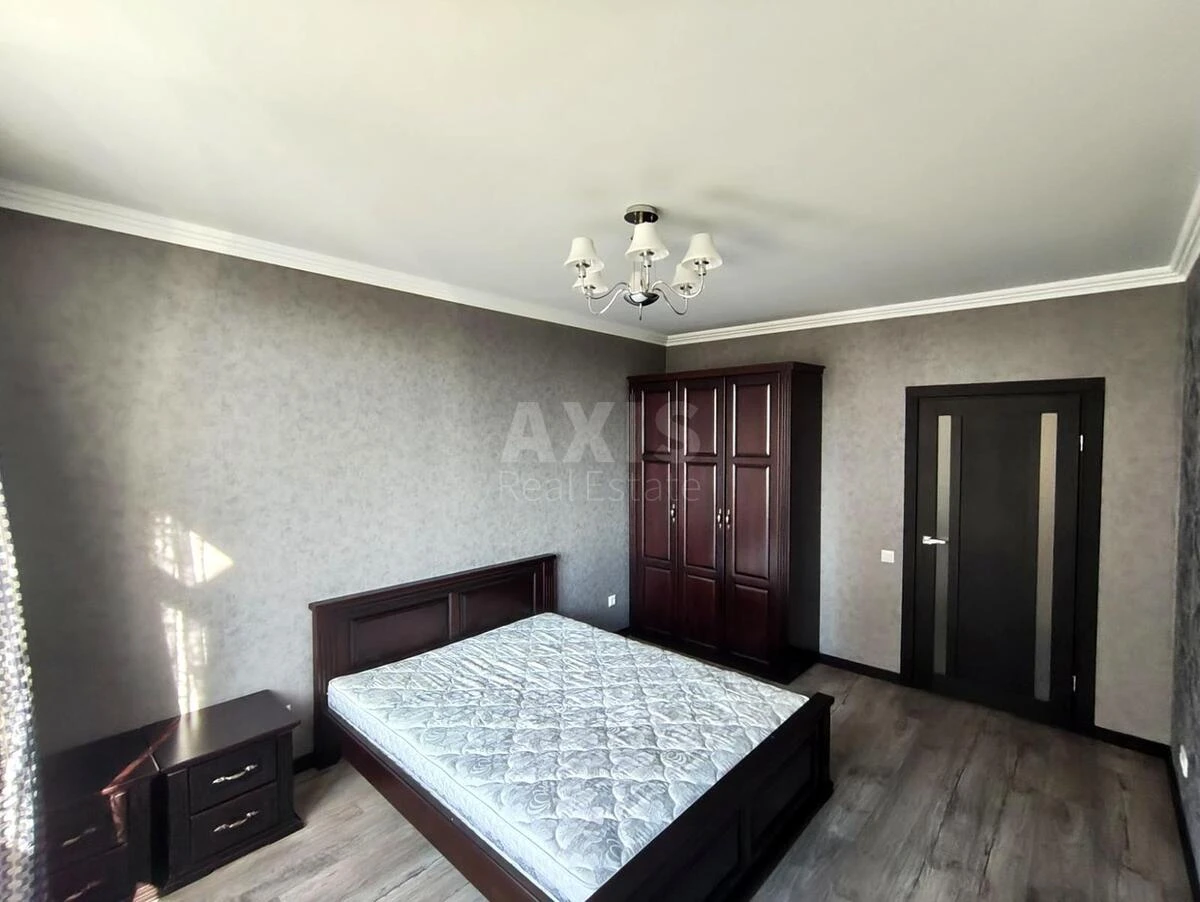 2k apartment vul. Yulia Zdanovska 71Б6896810