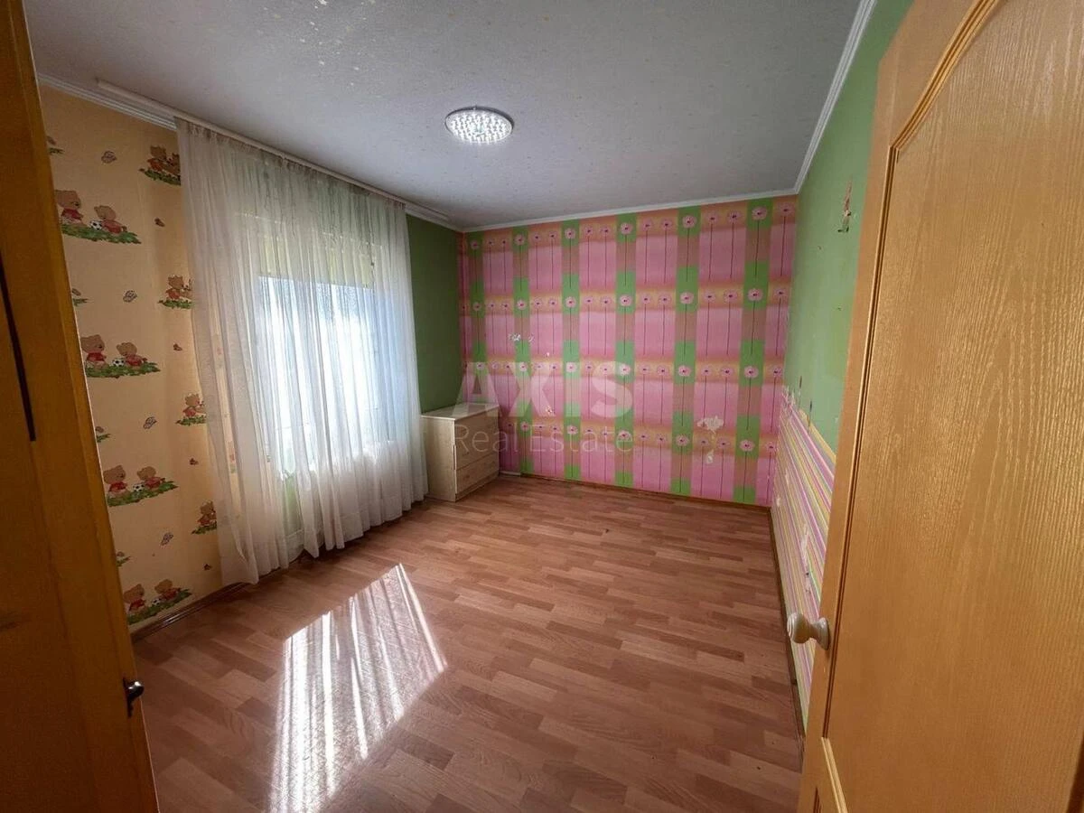 2к квартира ул. Милославская 12698555