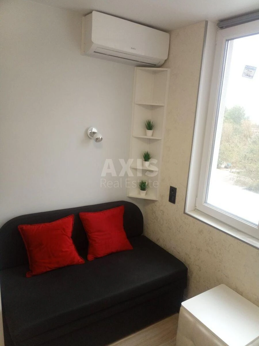 1k apartment vul. Bulahovs'kogo Akademika 2А685614