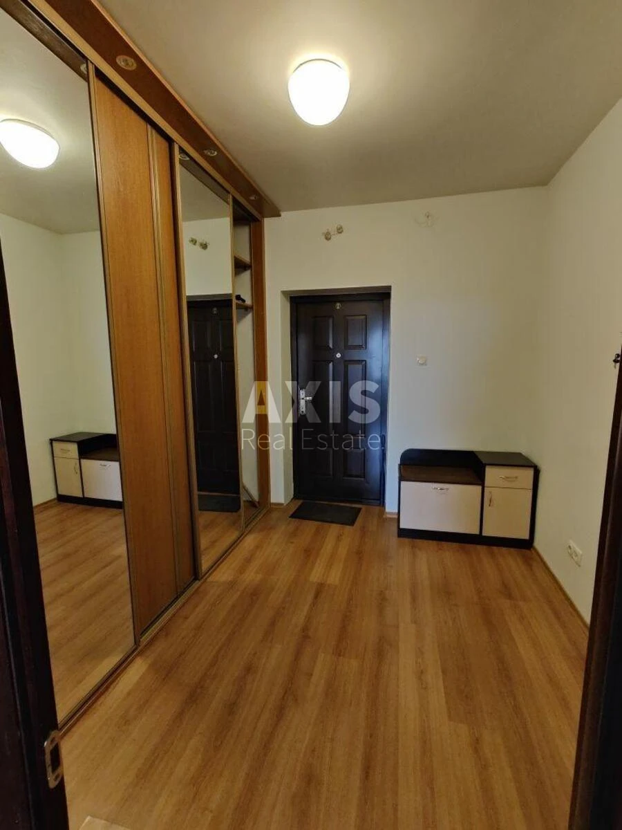 3k apartment vul. Mykil's'ko-Slobids'ka 6B6698012
