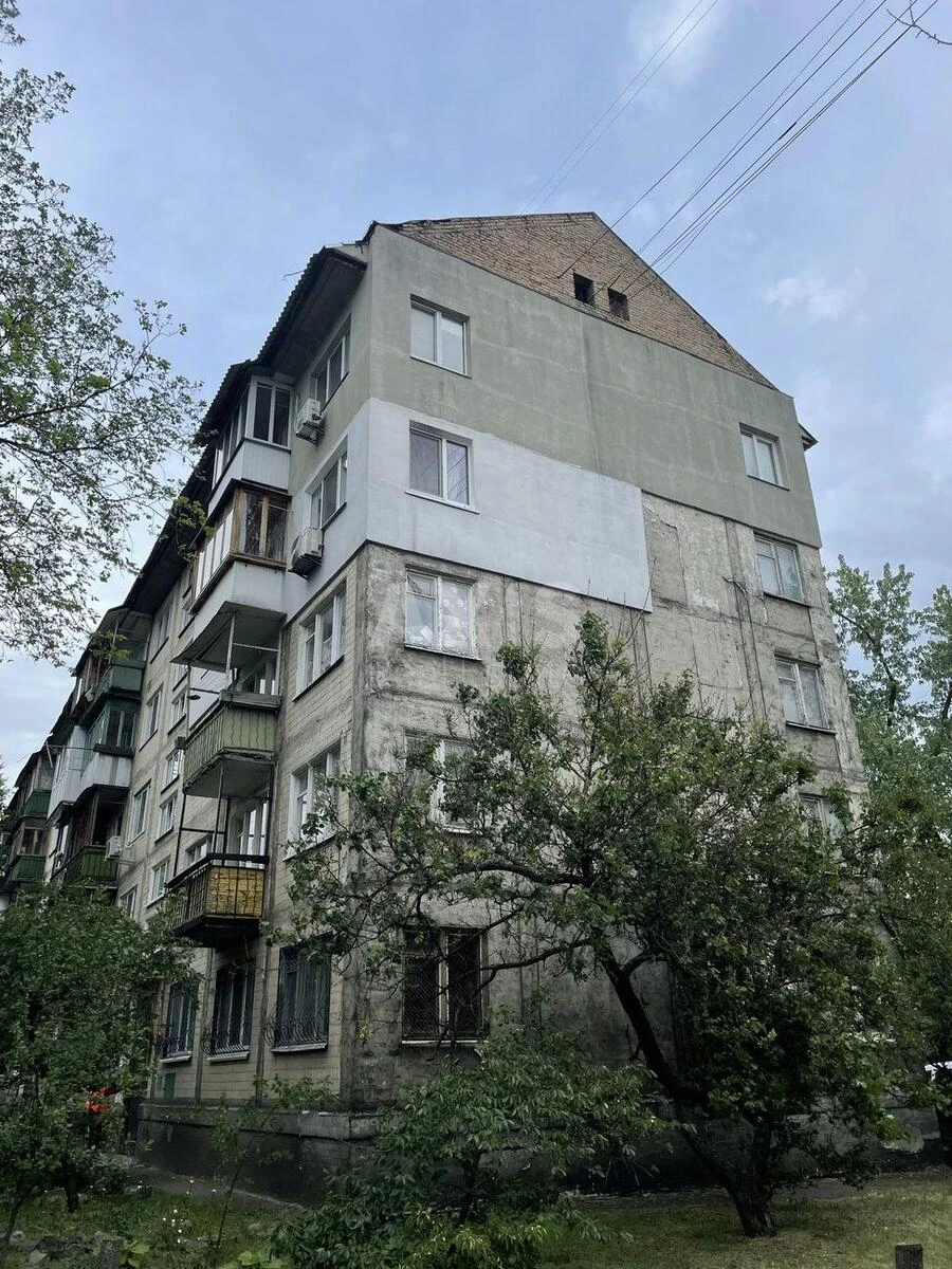 2k apartment vul. Budivel'nykiv 166841212